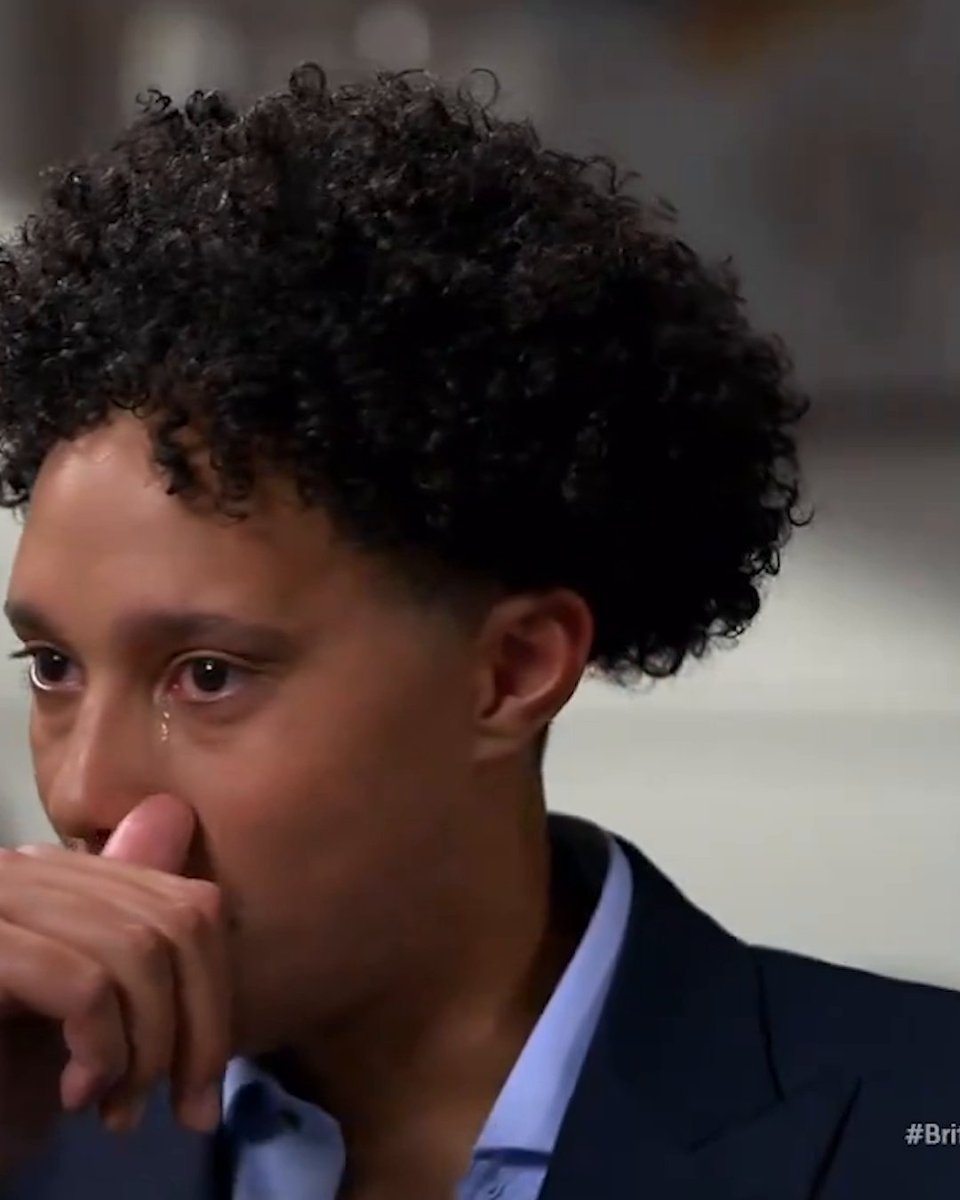 Voice deeper than Darth Vader Brittney Griner, cries when talking about its detainment in Russia. We traded the most dangerous Russian arms dealer for this.