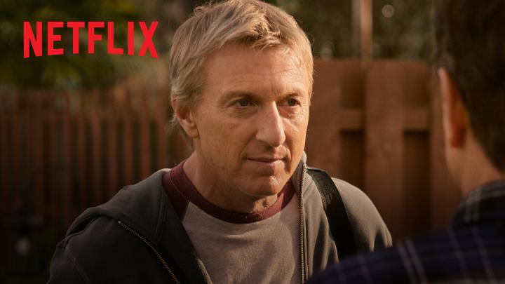 HAAAAA-YAAAAAAAAAAAAAAA Le grand final de Cobra Kai commence le 18 juillet.