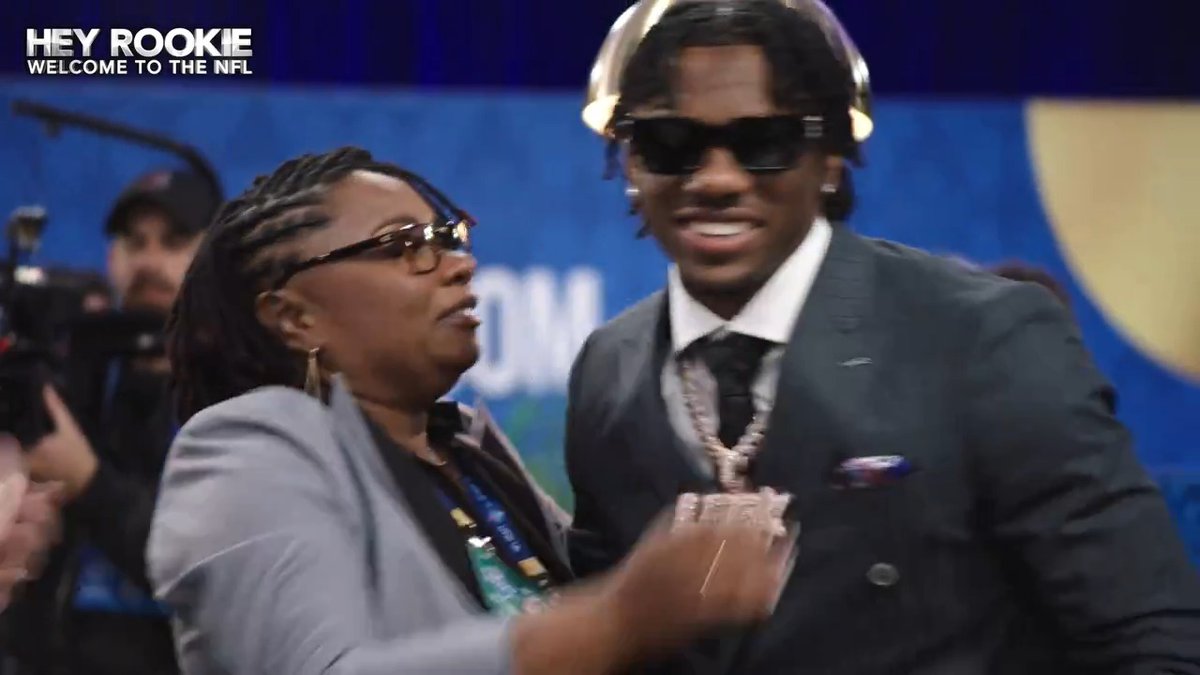 "Next thing is to get mom a house." Malik Nabers' NFL dream came true on draft night 🙌 New York Giants Malik