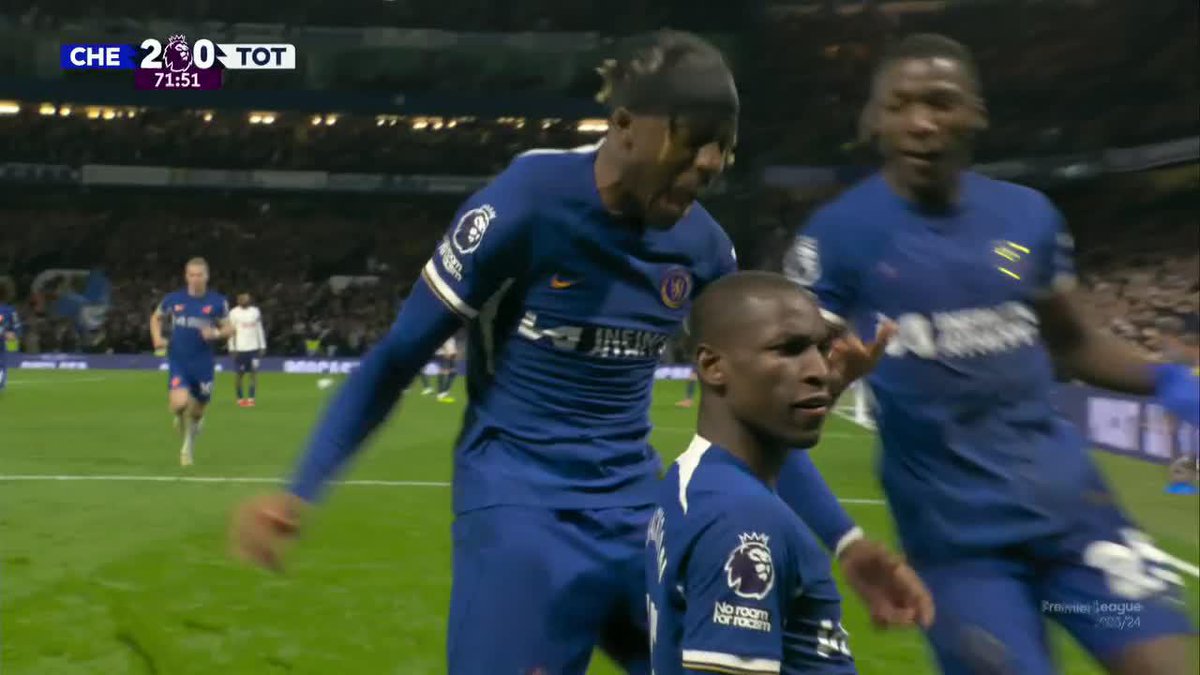 El Bambino cantó el gol de Jackson con Thriller de Michael Jackson. Es el NUMERO 1.