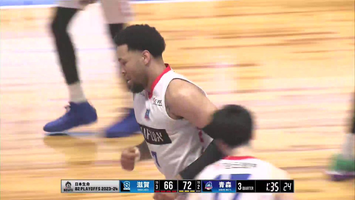 3人に囲まれても… 青森#7 モンゴメリーがユーロステップで躱す👏 EJ Montgomery 青森ワッツ 📡バスケットLIVEで生配信中 #Bリーグ #日本生命B2プレーオフ
