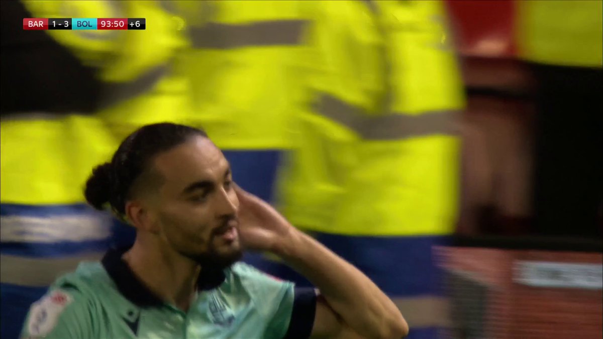 STRAIGHT FROM THE CORNER! 😱 Unbelievable from Randell Williams to restore Bolton's two goal lead 💫