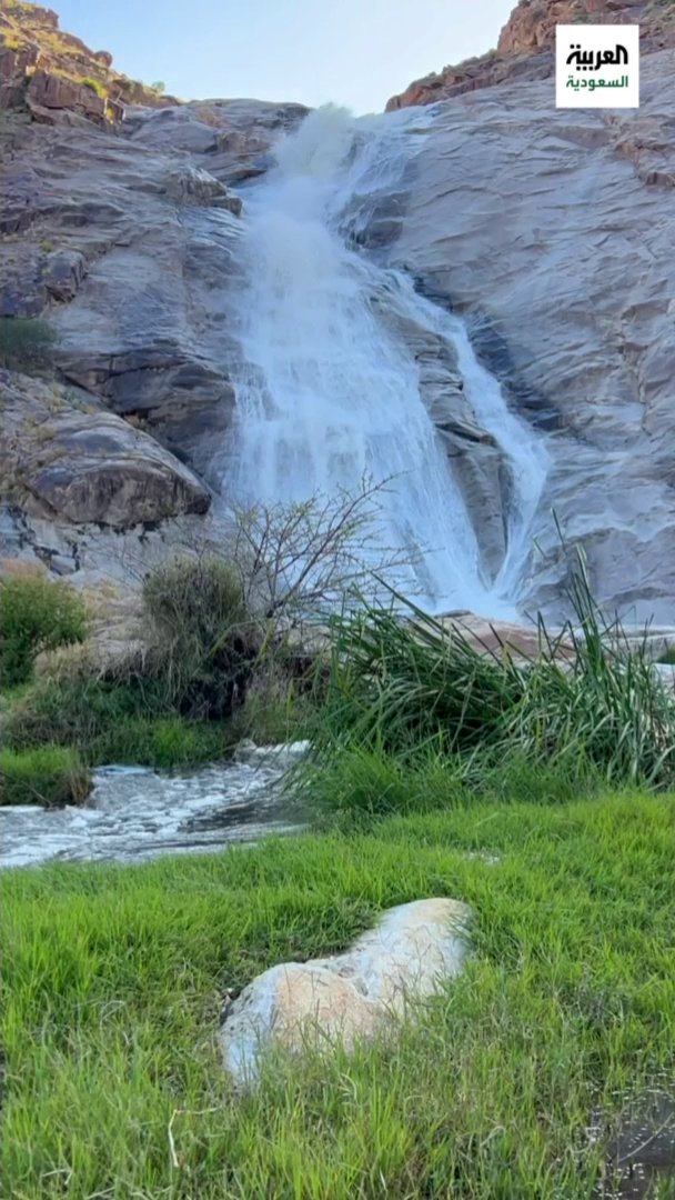 ترند " مقطع متداول " جريان شلال الكوكبة في حداد بني مالك بمحافظة ميسان جنوب الطائف 🌿🌧️!
