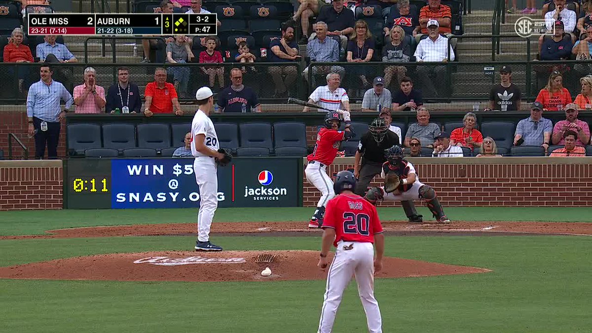 Andrew Fischer just hit a ball to Montgomery 🤯 Andrew Fischer | SECN+