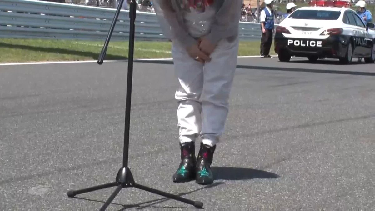 荻野目洋子さんの 国歌独唱🇯🇵 晴天の富士の空に響き渡る お美しい歌声でございます🫡 #SUPERGT2024 第2戦 #富士スピードウェイ 徹底LIVE配信📡 🔽ご視聴/ご購入は🔽 #SUPERGT #スーパーGT #SUPERGT30TH #jspoms #富士GT3hours