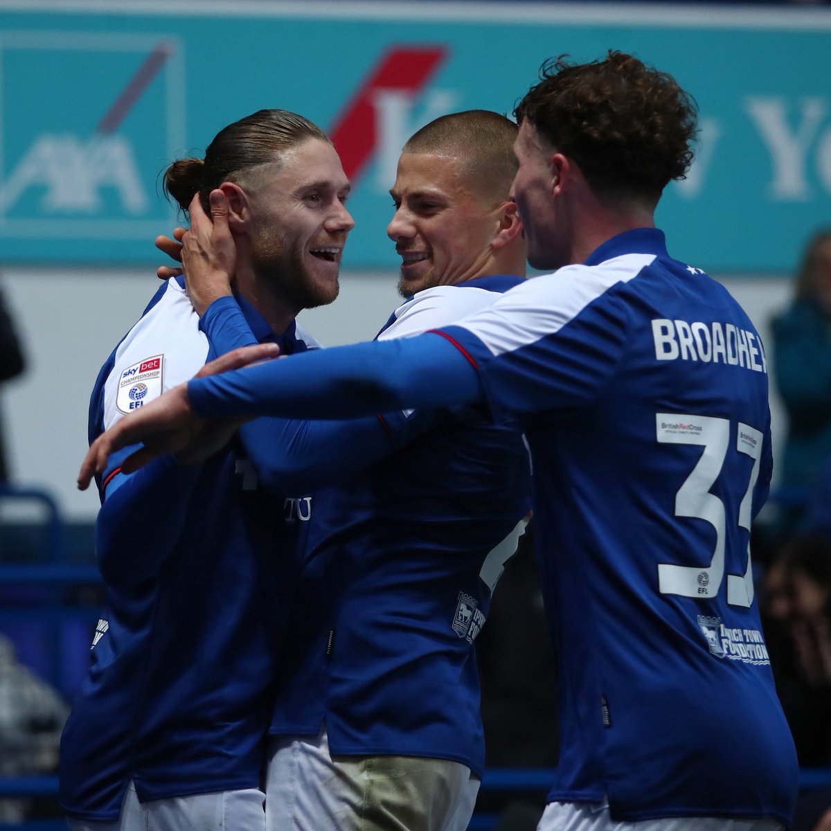 This is how Kieran McKenna has got Ipswich playing. 🏴 Can't wait to see this in the Premier League. 🚬