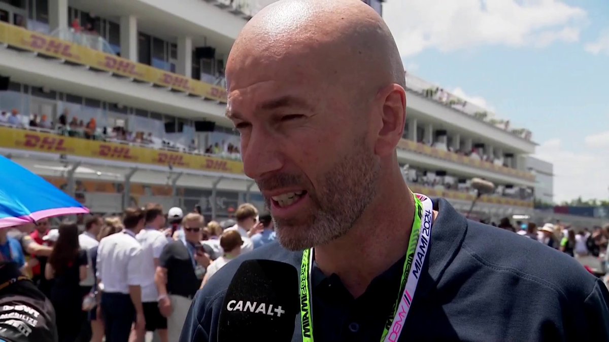 🎙️ "Je suis comme un enfant." Zinedine Zidane, ambassadeur Alpine et fan de Formule 1, est aux premières loges à Miami 👀🏎️ #MiamiGP #F1