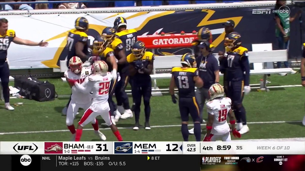 dawg they got the interception then the whole defense started rapping “freestyle” by lil baby. they’re legit out there fooling lmao.