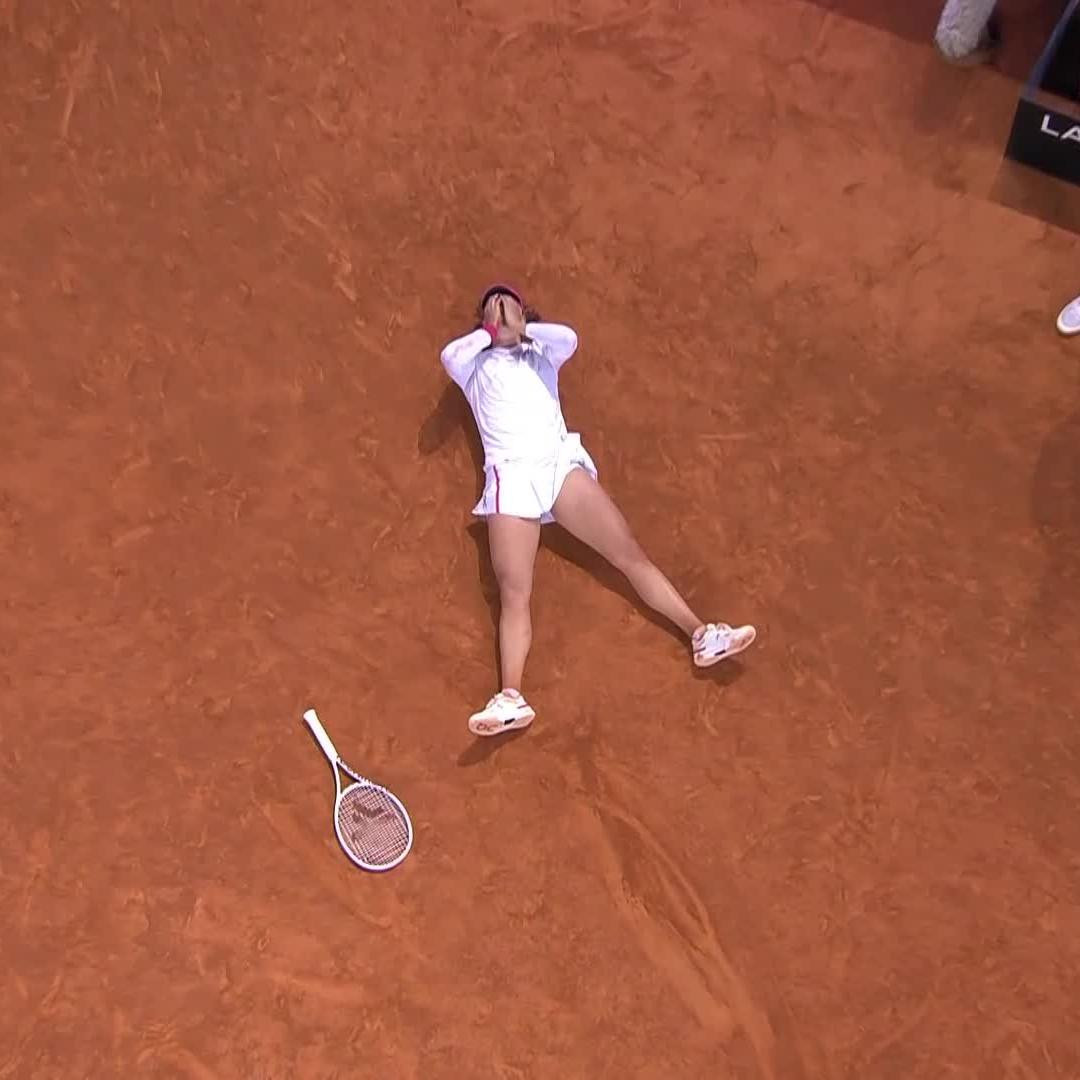 #1GA ➡️🏆🇪🇸 Iga Świątek secures her 20th career title on the Hologic WTA Tour! #MMOPEN