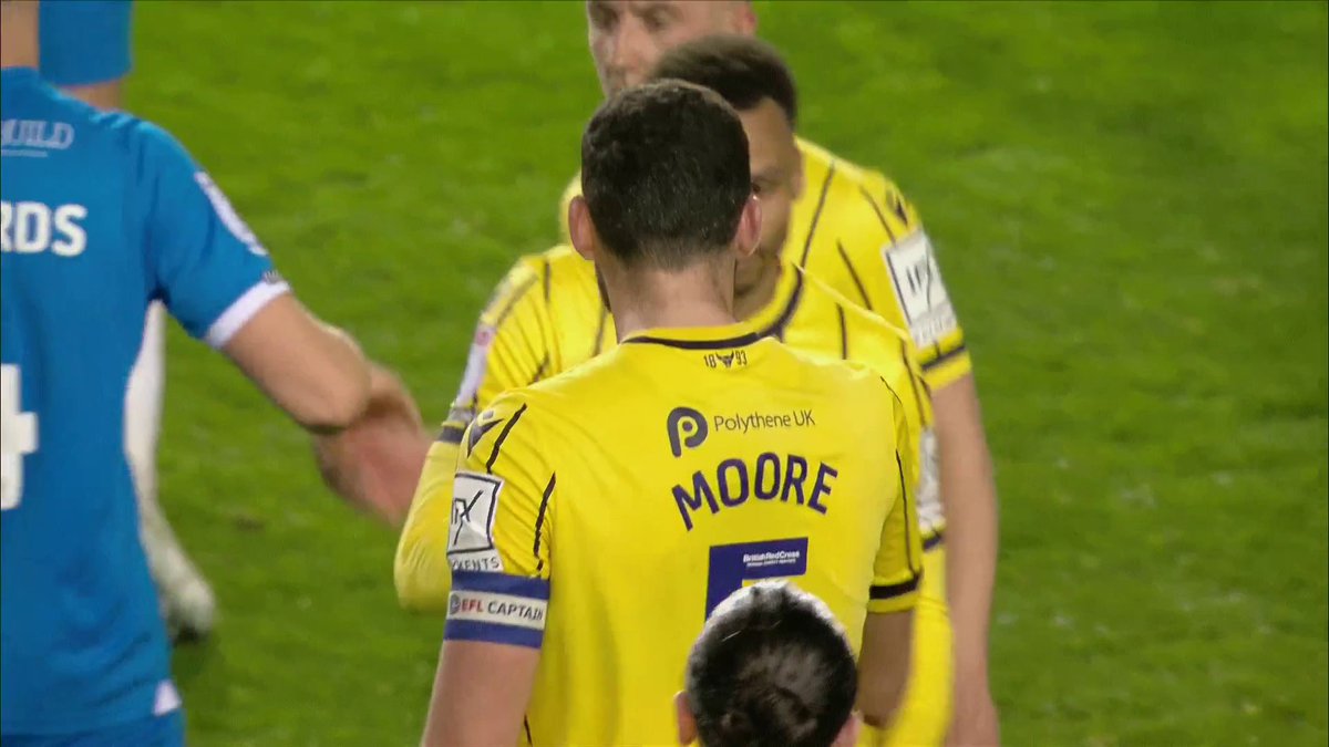 FULL TIME! 🤝 It's advantage Oxford as they take a one goal lead into the 2nd leg against Peterborough 🙌