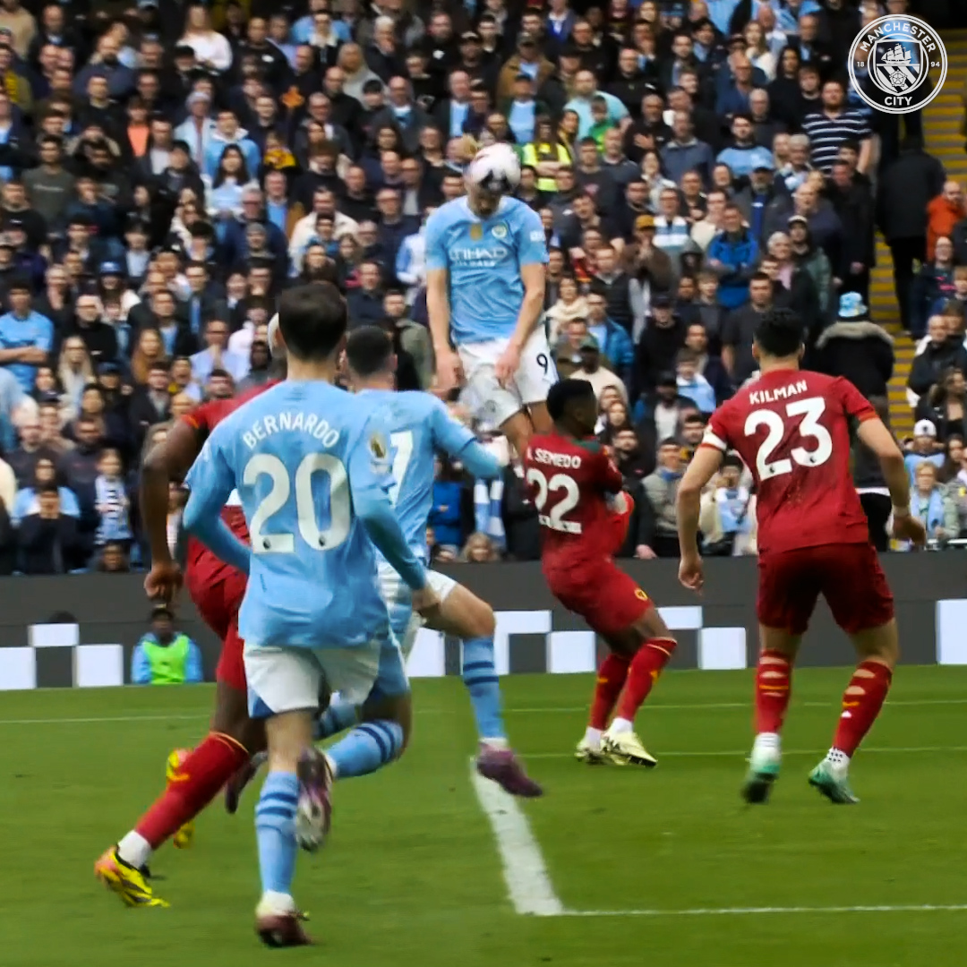 The leap of Erling Haaland! 🤯