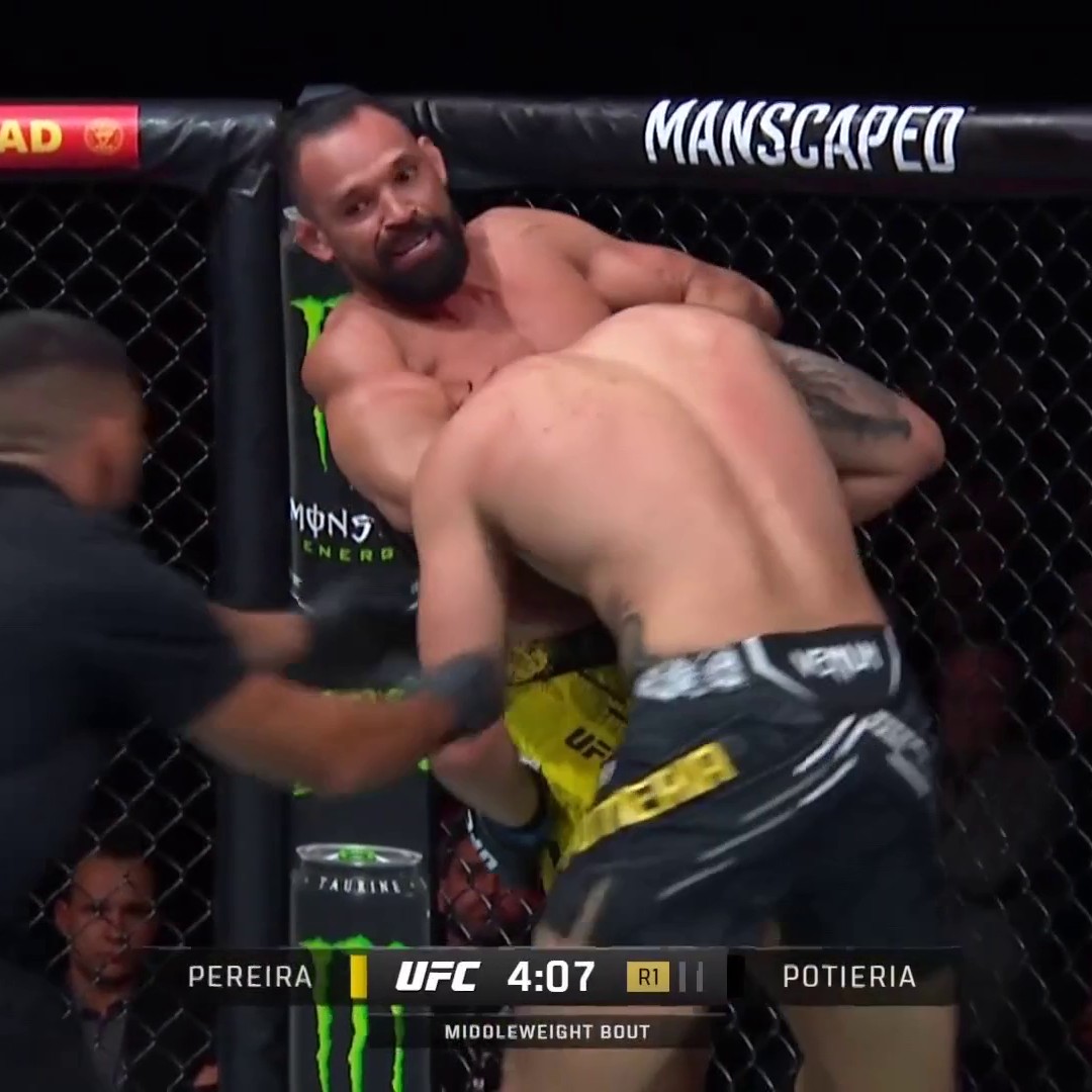 😳 ¡Qué acabas de hacer, 𝐌𝐢𝐜𝐡𝐞𝐥 𝐏𝐞𝐫𝐞𝐢𝐫𝐚! 😴 Enorme repertorio del brasileño en el primer asalto para dormir con una guillotina de pie a Ihor Potieria #UFC301 #UFCEurosport