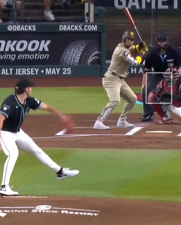 ¡Qué clase de estreno para Luis Arráez! 💥 Se convirtió en el primer pelotero en conectar 4 hits en su debut con Padres de San Diego. ✍️🇻🇪