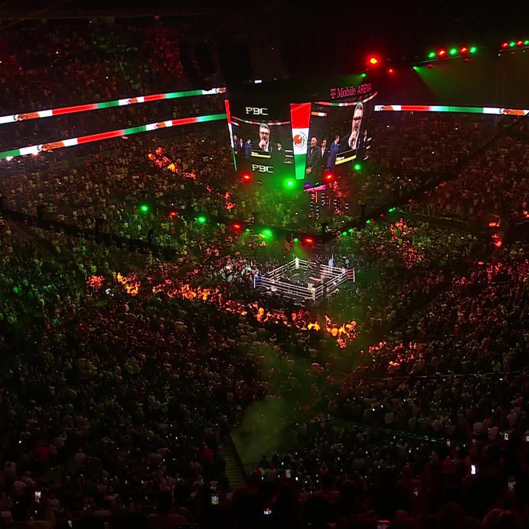 Viva Mexico 🇲🇽 A very special Mexican National Anthem on Cinco De Mayo weekend. #CaneloMunguia | NOW | Live on DAZN: Click link in bio to buy