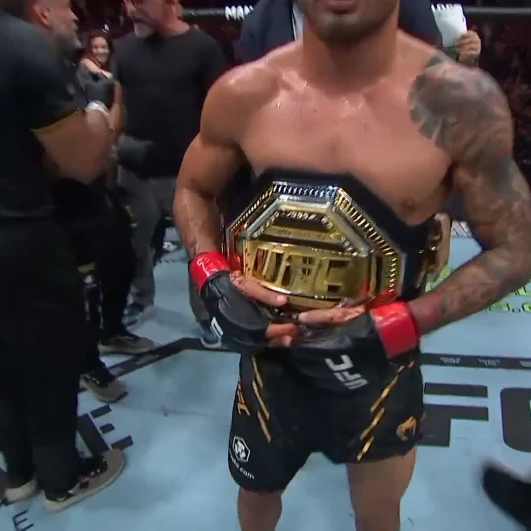 AND STILLLLLLL ALEXANDRE PANTOJA KEEPS THE BELT #UFC301