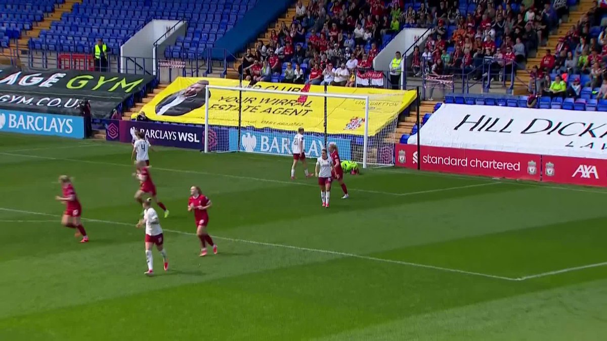 Important saves from Mary Earps 🧤 #BarclaysWSL Manchester United Women
