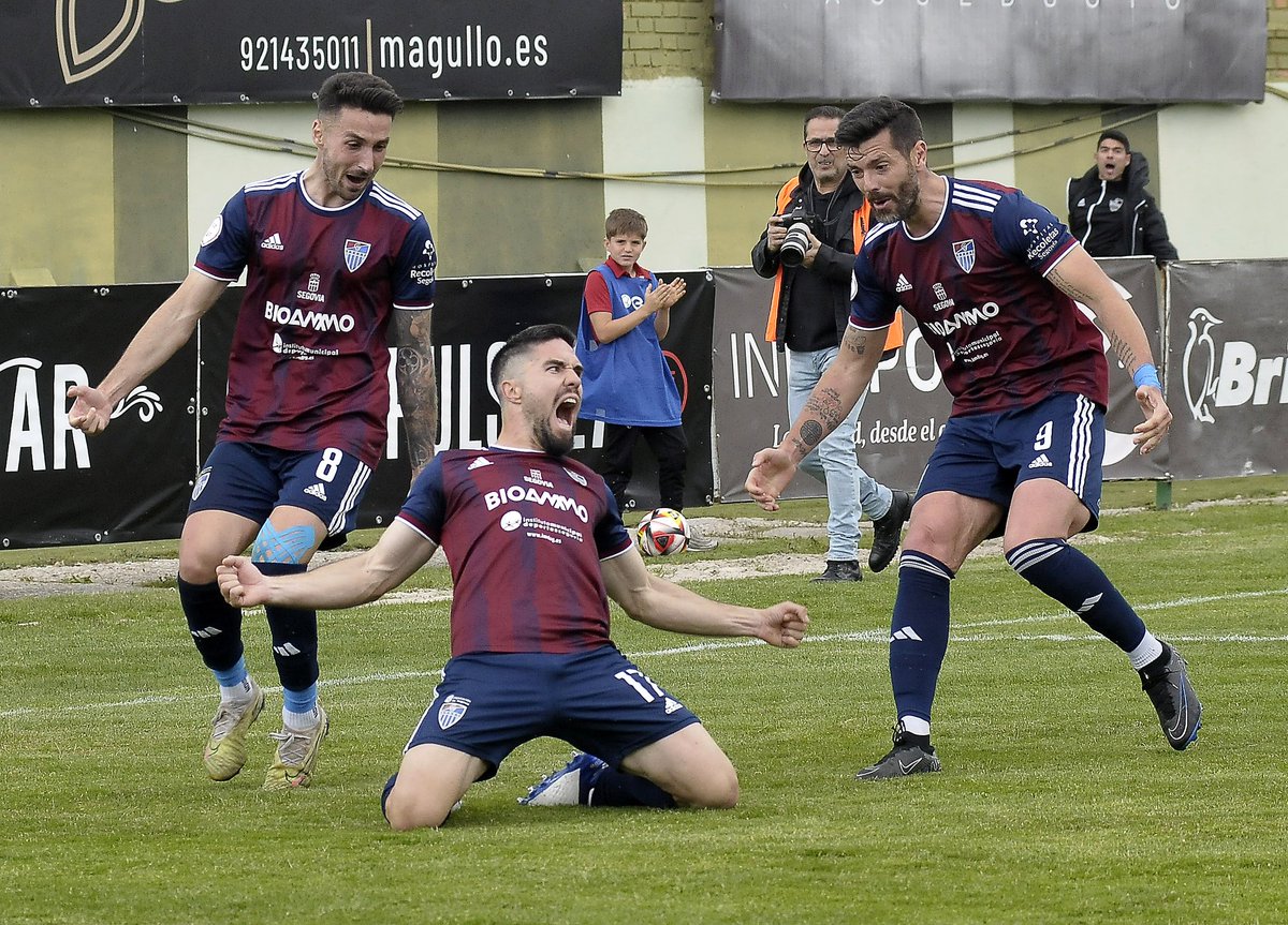 ✨ EL SUEÑO DEL 𝗔𝗦𝗖𝗘𝗡𝗦𝗢 ✨ ❤💙 ¡Gimnástica Segoviana S.A.D. se entrenará en #PrimeraFederación la próxima temporada! 🤗 ¡¡Disfrutad de la aventura, equipazo!!