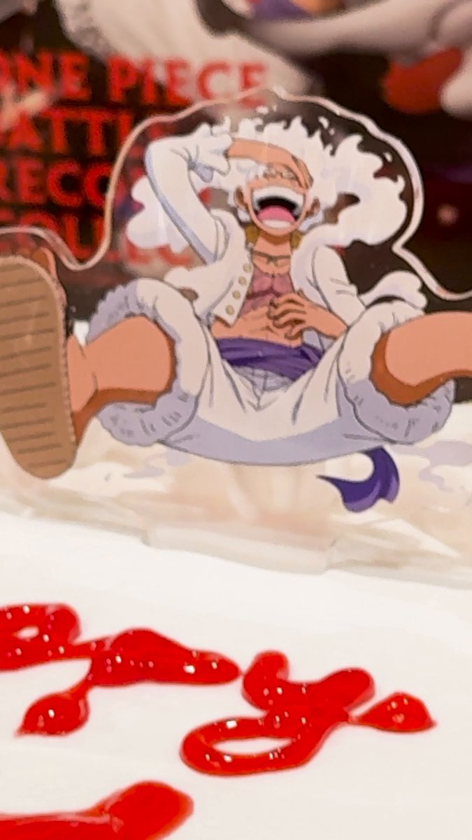 Luffy's having a birthday party, and you're invited! 🎉 Let's eat some cake! 🎂