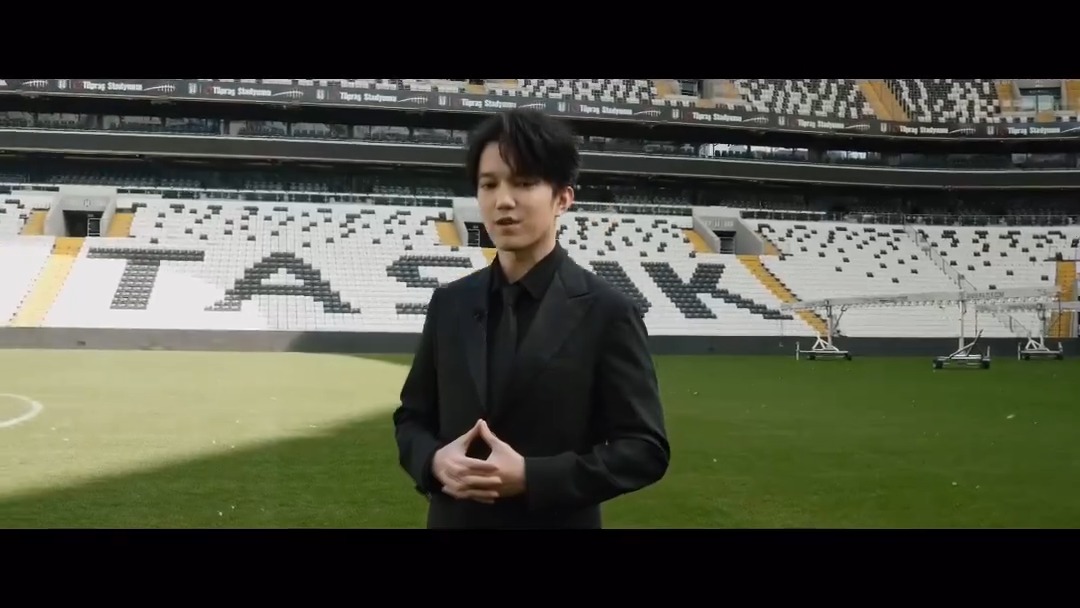 Dimash Qudaibergen, 24 Mayıs'ta Tüpraş Stadyumu'nda vereceği konser öncesi paylaşım yaptı.