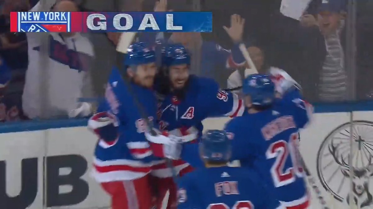 And we are OFF! 🏃🏃♀️ #StanleyCup The New York Rangers open the Game 1 scoring but the Carolina Hurricanes respond right away! 🇺🇸: ESPN ➡️ 🇨🇦: Sportsnet or stream on Sportsnet+ ➡️