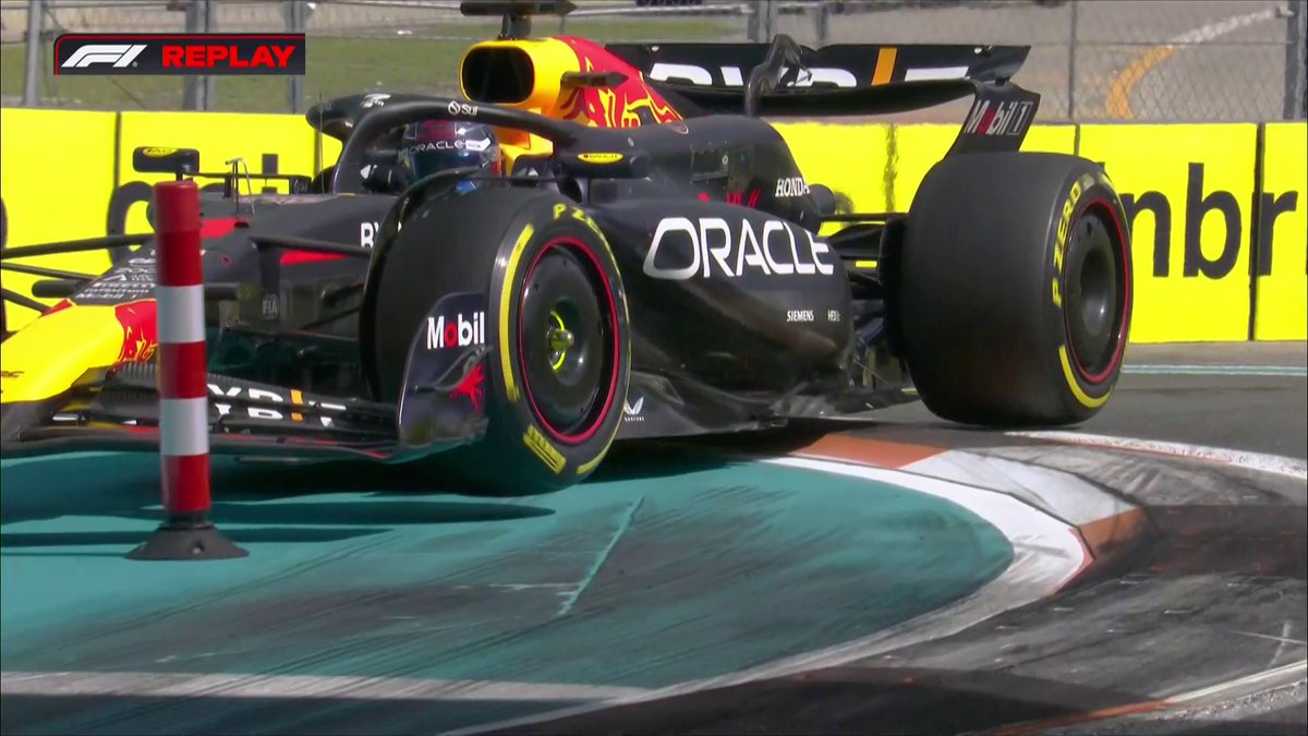 Max Verstappen hits a bollard! 😮🚧