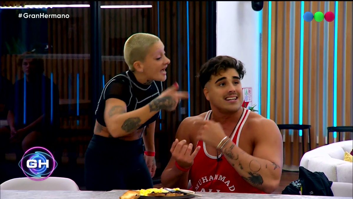 Una pelea intensa entre Furia y Mauro 😱 📲Seguí el minuto a minuto en y viví #GranHermano gratis las 24hs en DIRECTV LatinAmerica y DGO