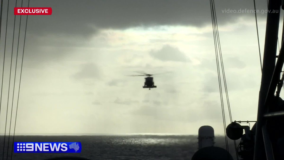 #BREAKING: A Chinese warplane has fired flares in front of an Australian helicopter. The Defence Minister has just fired back, and has labelled the encounter unsafe and unprofessional, at a time Canberra is trying to ease tensions with Beijing. @AndrewProbyn #9News