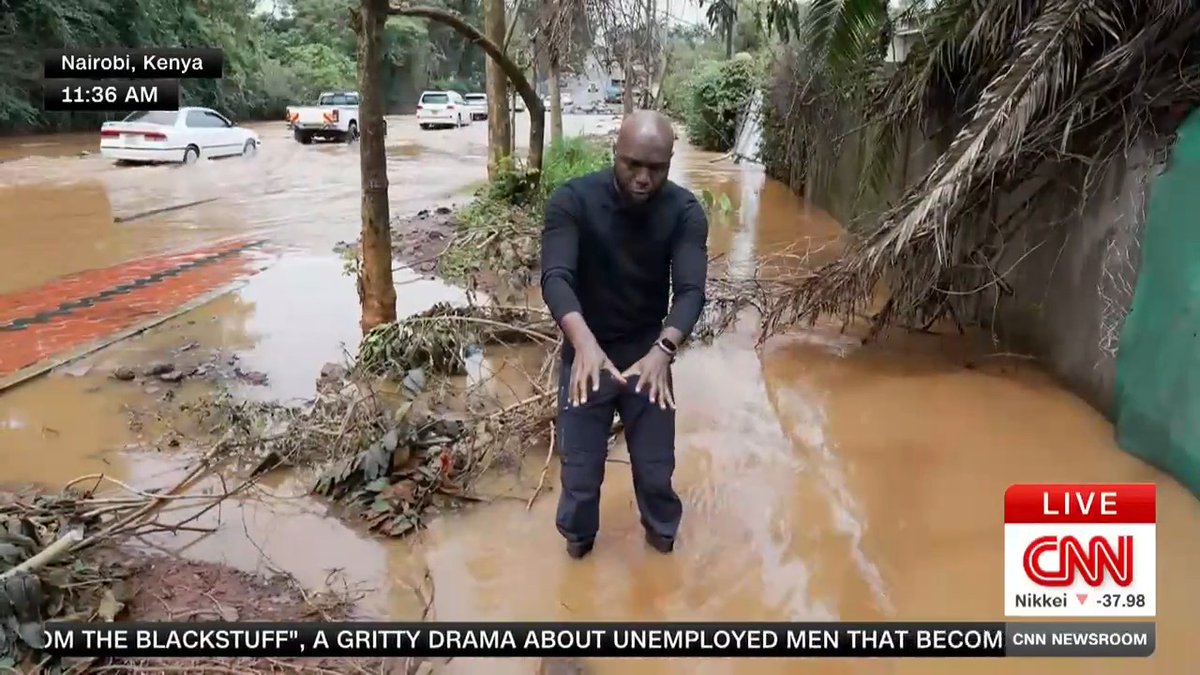 Flooding in Runda, one of Nairobi's most expensive neighborhoods. Our live report on CNN as heavy rainfall continues pounding Kenya