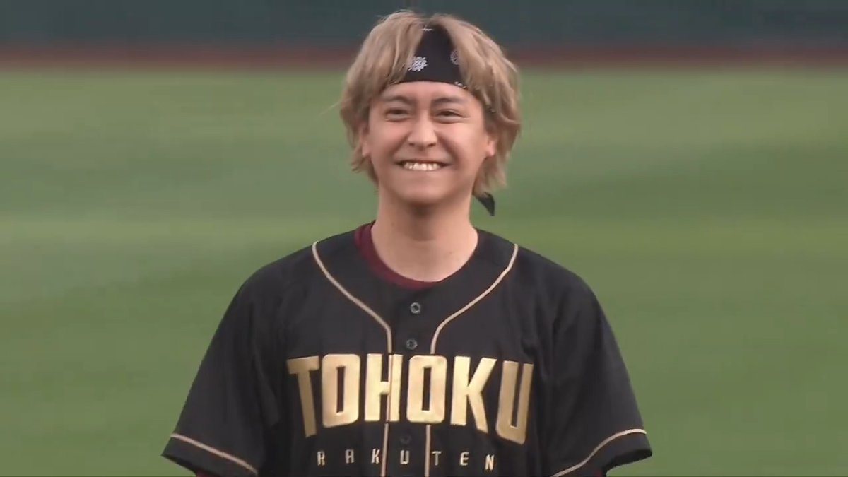 Hey! Say! JUMP #八乙女光 さんセレモニアルピッチ⚾️ 試合前からステージやラジオなどでスタジアムを盛り上げてくれていた八乙女さん。 昨年8月以来のマウンドは、今回もナイスピッチングでした👏👏 #RakutenEagles #いただき！