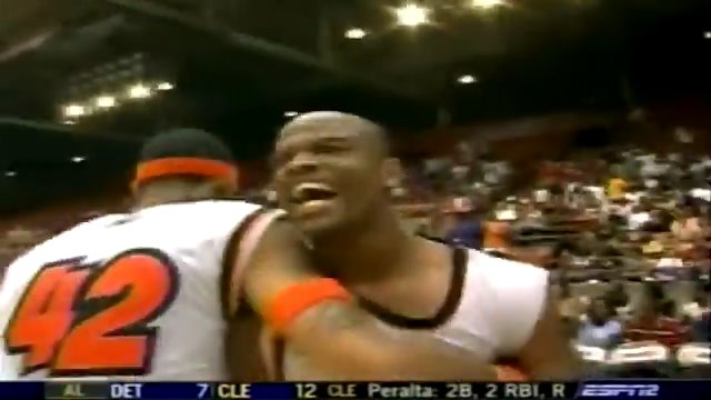 Still can’t believe he pulled off an in-game 720 DUNK! HBD Air Up There