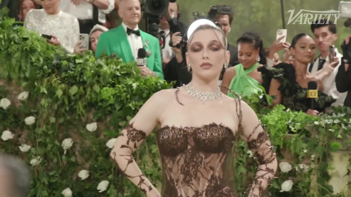 Emma Chamberlain has arrived at the #MetGala.