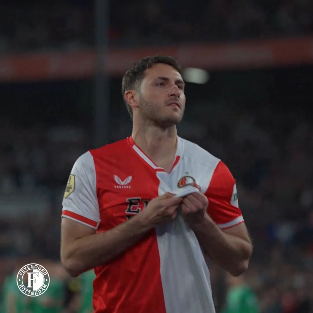 Things you love to see on a Sunday night 😍 2️⃣ Santiagoals #feypec