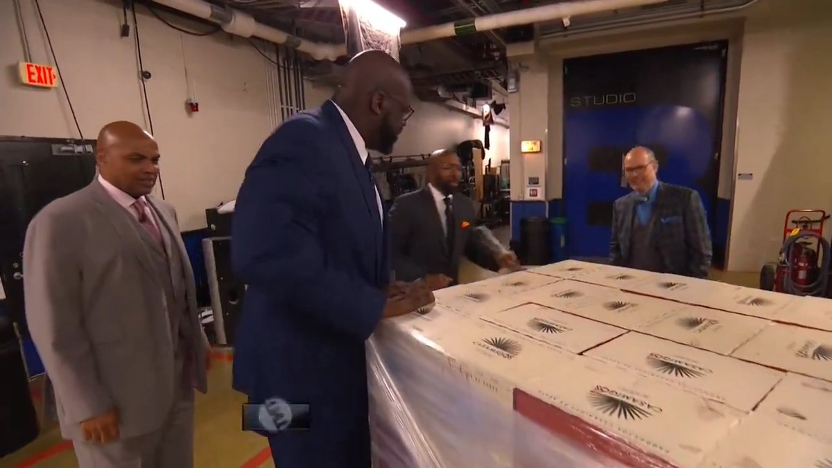 Kenny's begging from sponsors paid off with Cindy Crawford hooking The Fellas up with a shipment of Casamigos 😂🤣