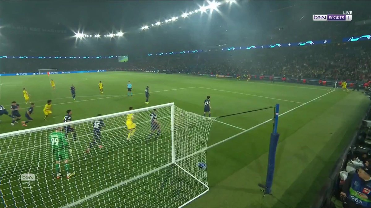 ماتس هوملز يفتتح التسجيل لبوروسيا دورتموند أمام باريس سان جيرمان #دوري_أبطال_أوروبا #بوروسيا_دورتموند #باريس_سان_جيرمان