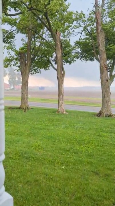 A tornado was spotted moving across the ground in Mendon, Mich. 📸 : Buzz Griffith When it's safe, send us your damage or weather photos: