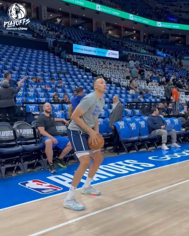 Pregame rituals: sink threes 💦 Chime // #MFFL #OneForDallas