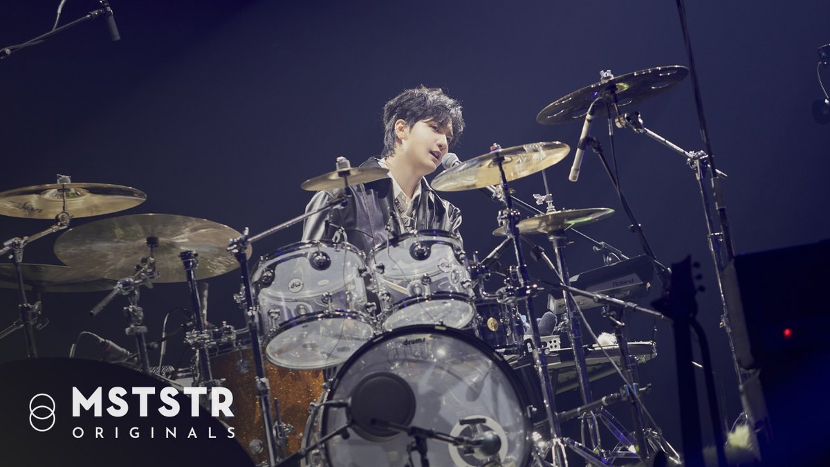 [#LUCY] 개화 (Flowering) Concert Live Clip (@ 1st WORLD TOUR 'written by FLOWER') 🔗 #루시 #신예찬 #최상엽 #조원상 #신광일 #written_by_FLOWER