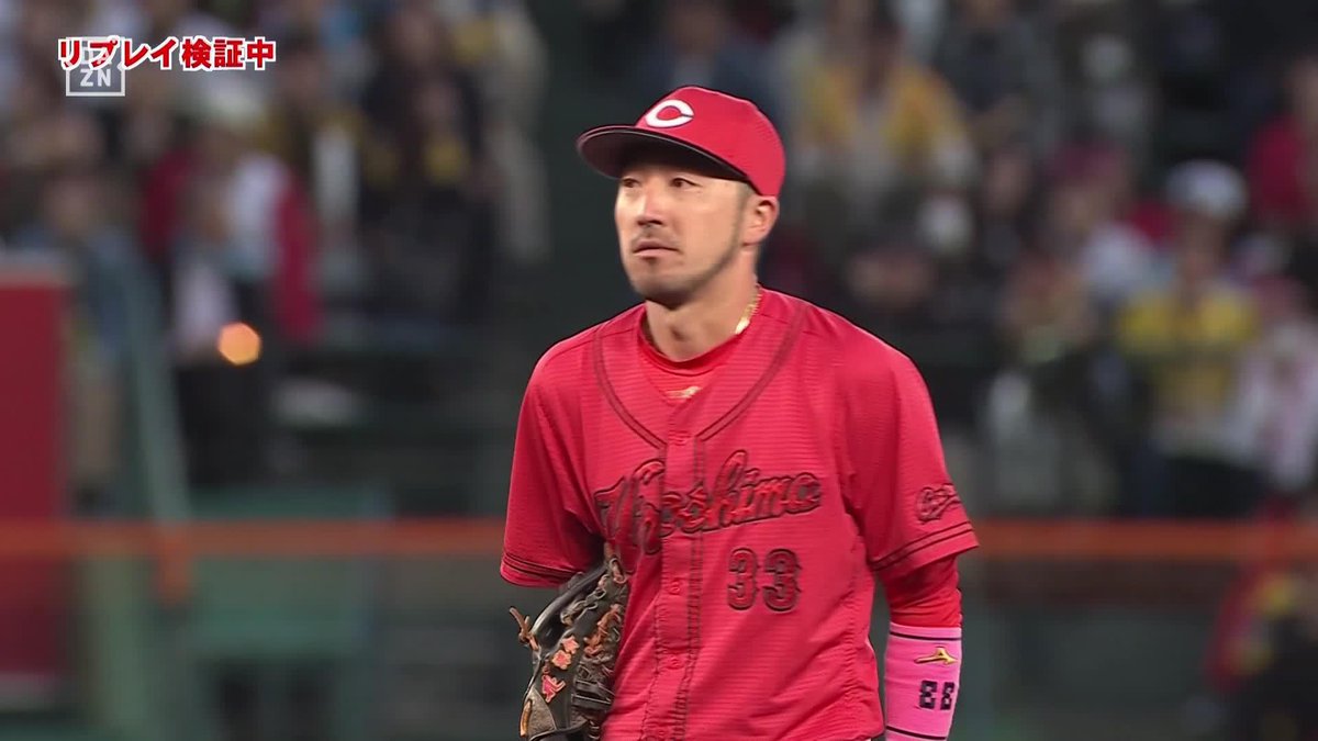 日本プロ野球史に、永久にその名を刻むであろう史上最高のセカンド・菊池涼介の超次元送球 #carp #カープ