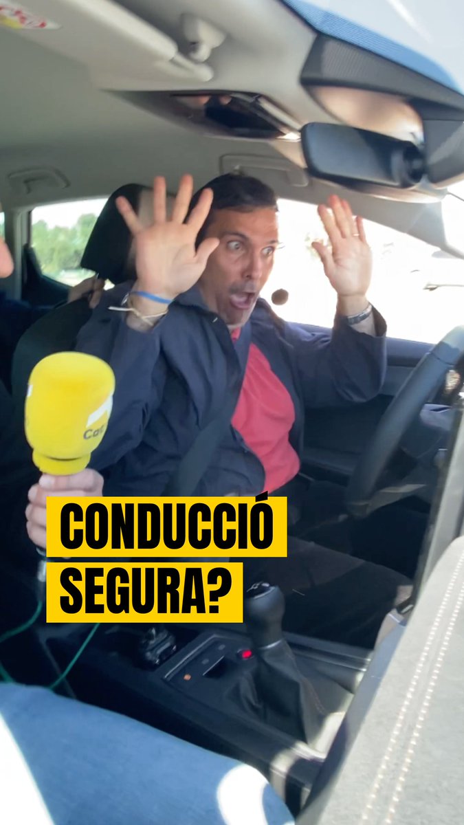 En Xavi Pérez Esquerdo condueix sense mans i fa una volta de campana! (En cap cas aquesta piulada és pescaclics) #ÚltimaCatRàdio