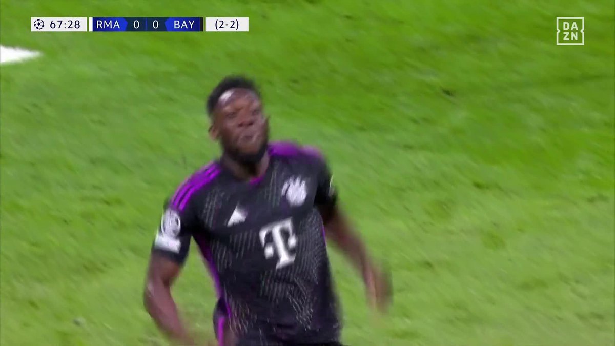 ALPHONSO DAVIES THAT IS SIMPLY INCREDIBLE!!! 😱🚀 His first #UCL career goal is SUBLIME!! 👏🔥 Watch the #UCL LIVE on