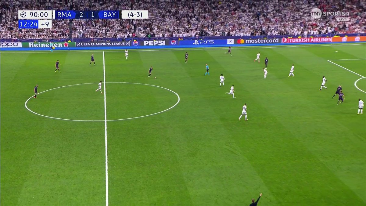 Bayern Munich scores, but the linesman has already flagged for offside 🤔 The dugout aren't happy 😡 📺 TNT Sports &amp; discovery+ UK