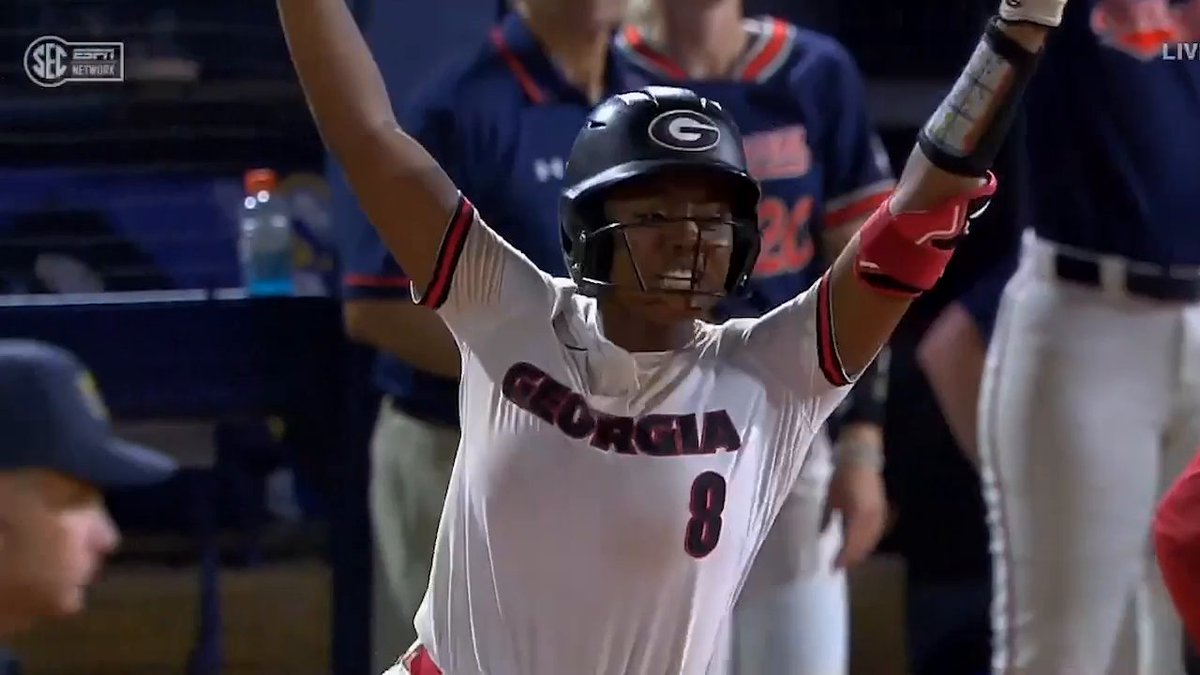 One of the wildest endings in SEC Softball Tournament history 🤯