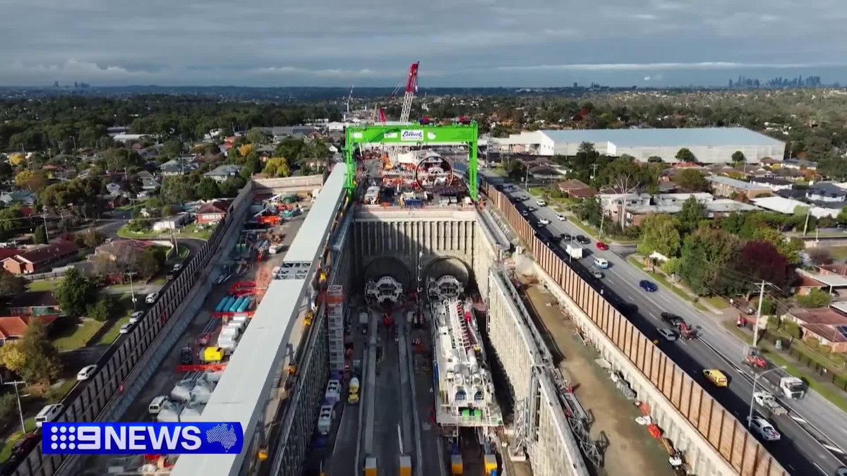 The upcoming Federal Budget will tip another $3 billion into Melbourne's North East Link. But, the Opposition is calling it a bail out after the fully funded project suffered a $10 billion blowout. Mark Santomartino #9News