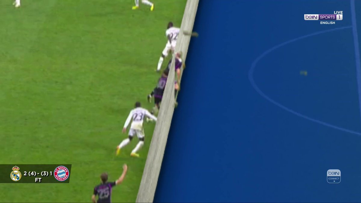 SKANDAL 🔥🔥 Bein Sports tarafından Münih’in attığı golün ofsayt olmadığı gösterildikten sonra Teknik Direktör Tuchel’den açıklama geldi: Gördüğünüz gibi Türkiye’de Galatasaray nasıl kupa kazanıyorsa Avrupa’da da Madrid o şekilde.