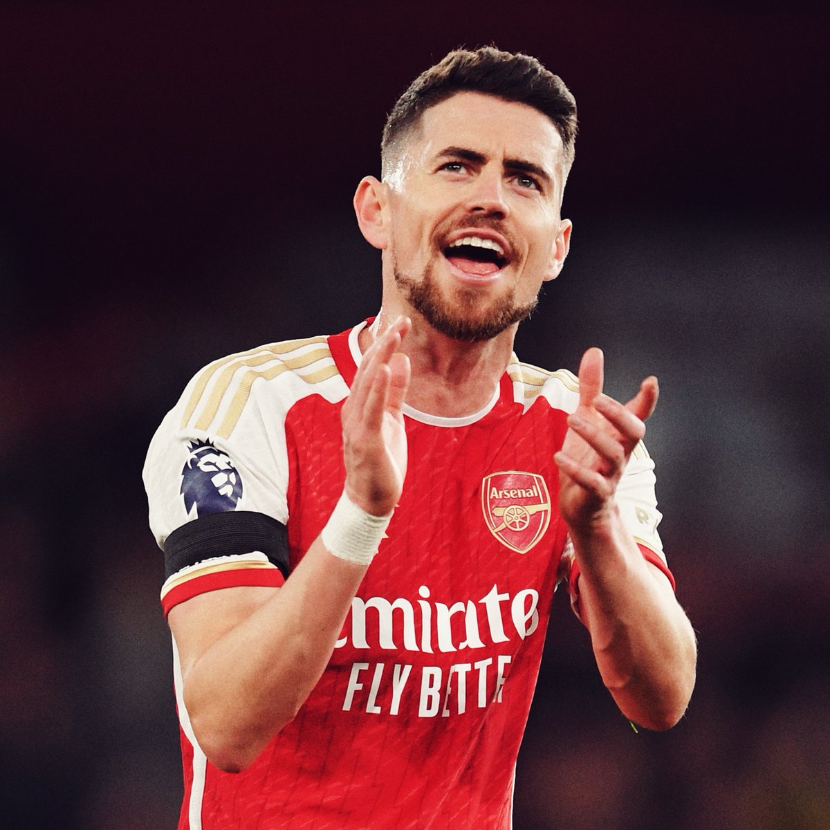 👔 Future in management 🍍 Pineapple on pizza 👦 Childhood idol Jorginho answers some questions from our Global Gooners!