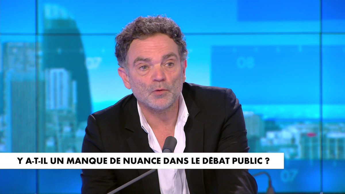 Yann Moix : «Le cancer dans l'opinion, c'est l'exactitude. Le propre du complotisme, c'est l'exactitude. Elle est toujours livrée avec une ultra-précision, avec des chiffres extrêmement choisis. Le faux est toujours précis.» dans #Punchline