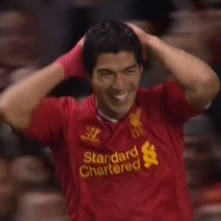 Luis Suarez's 2013/14 Premier League season by the numbers: • 33 appearances • 31 goals (zero penalties) • 12 assists • Won Golden Boot by 10 goals Utterly ridiculous. 🤯