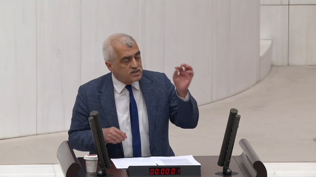 ABD, İngiltere, Fransa, Kanada, Hollanda Meclisleri Doğu Türkistan'da soykırım olduğunu ilan etti, kabul etti. Siz neredesiniz AK Parti MHP ? Hamaseti hiçbir tarafta bırakmıyorsunuz, hadi, buyurun!