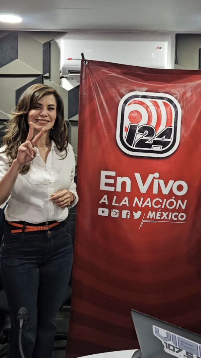 Quiero una Guadalajara con agua de calidad y, con la ayuda de las y los tapatíos, tengo muy claro cómo lo vamos a lograr. Escucha cómo lo haremos posible. Gracias a Informe 24GDL por el espacio. #VeroPresidenta #TeQuieroBienGDL