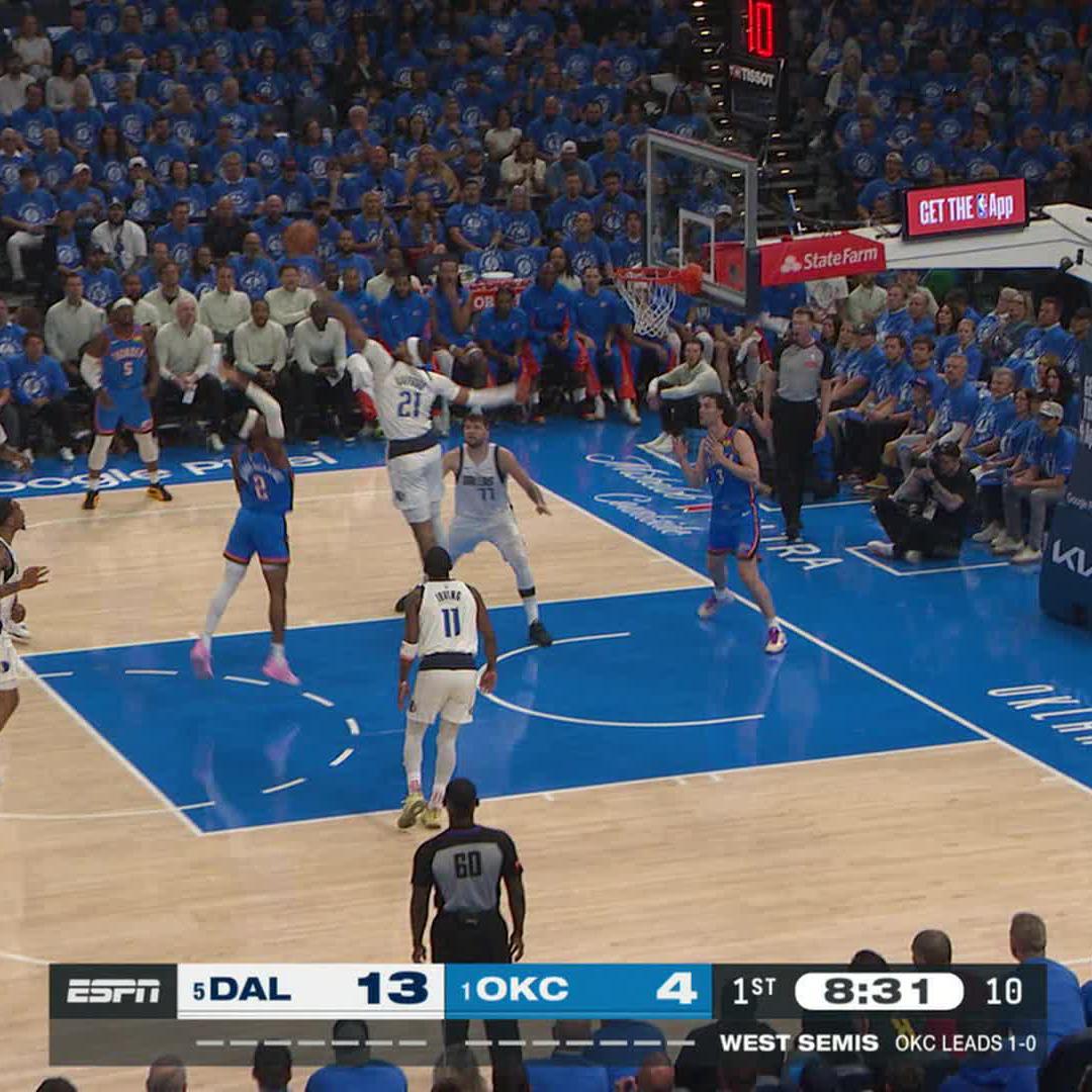 Shai with the moves early 🕺
